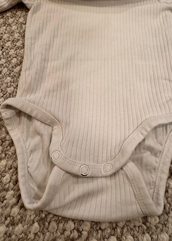 H&M Beyaz Organik Pamuklu Düğmeli Uzun Kollu Body - Görsel 3