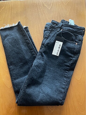 Siyah mom jean