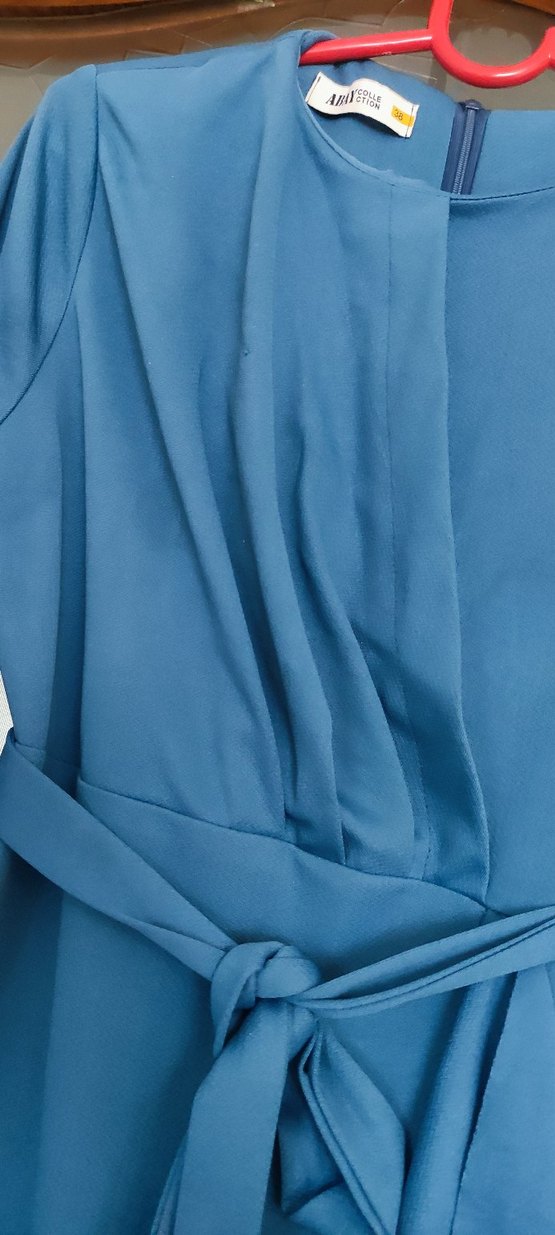 Mavi Uzun Drapeli Kadın Elbise - Görsel 3