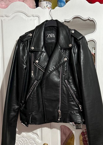 Kadın Siyah Deri Biker Ceket