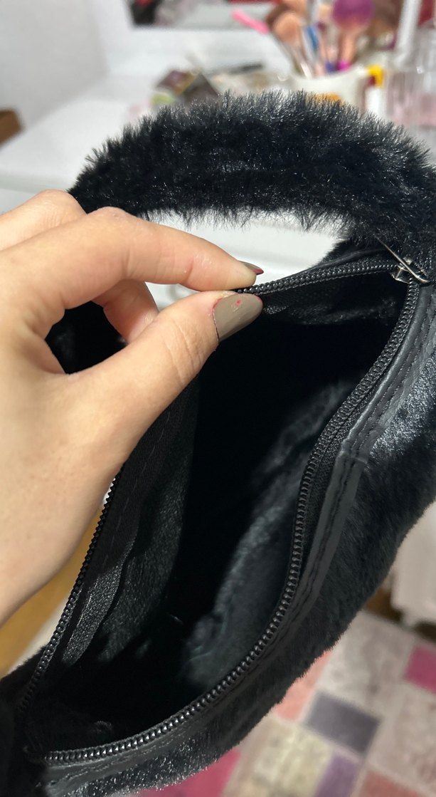 Siyah Kürk Detaylı Kadın El Çantası - Görsel 2