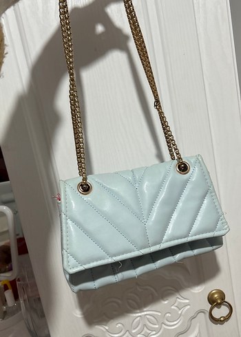 Zincir Detaylı Pastel Mavi Deri Kadın Çanta - Görsel 2