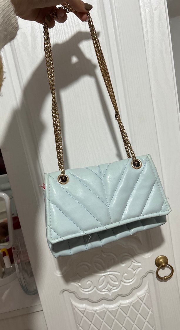 Zincir Detaylı Pastel Mavi Deri Kadın Çanta - Görsel 2