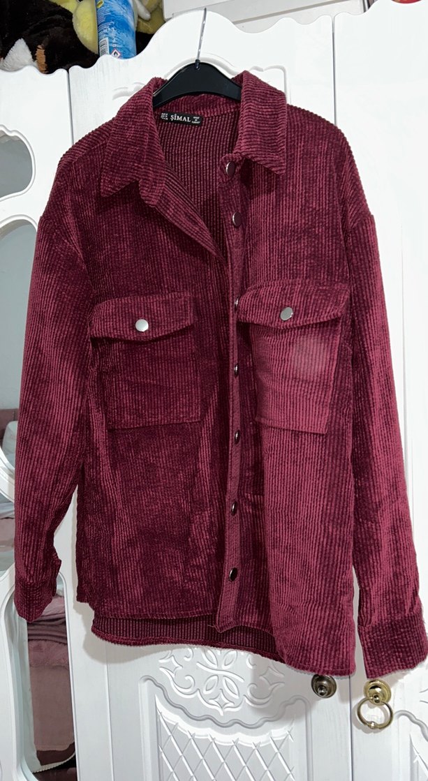 Bordo Kadife Düğmeli Rahat Kesim Gömlek - Görsel 2