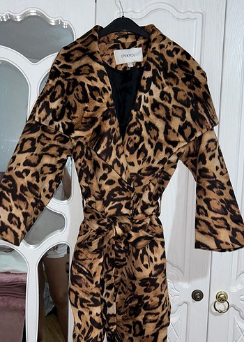 ipekyol Leopar Desenli Kısa Kadın Kaban