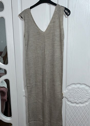 Bej Yüksek Yakalı Uzun Triko Elbise - Görsel 3