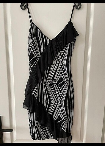 Koton abiye 1 kez giyildi - Görsel 2