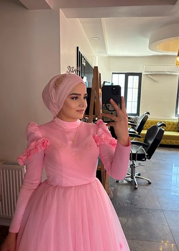 Pembe Uzun Kollu Çiçekli Tesettür Abiye - Görsel 6