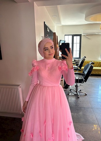 Pembe Uzun Kollu Çiçekli Tesettür Abiye - Görsel 7