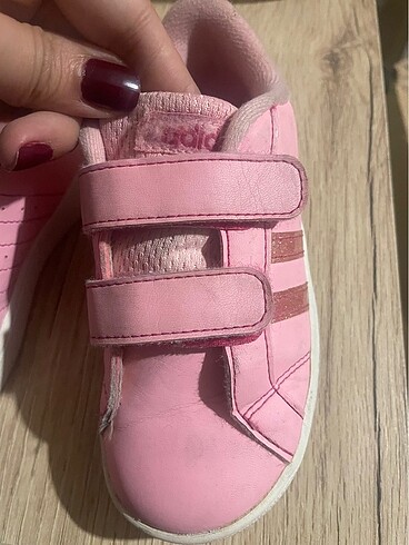 26 Beden Adidas ayakkabı