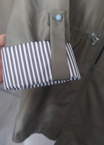 Kapüşonlu Rahat yağmurluk - Görsel 4