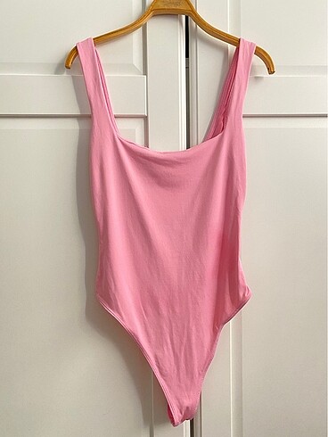 Bershka askılı body