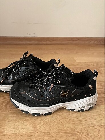38 Beden Skechers Kadın Ayakkabı
