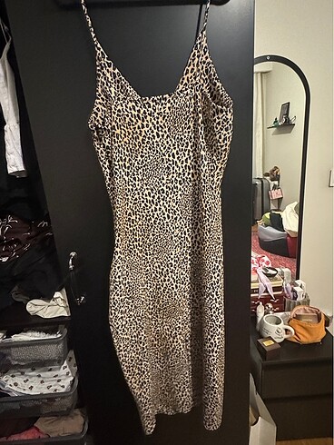xs Beden H&M leopar desenli şifon midi elbise