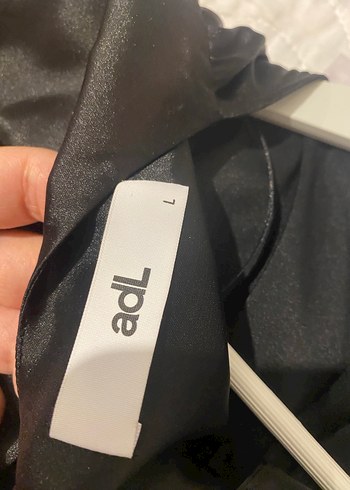 Siyah Dantelli Uzun Kollu V Yaka Bluz - Görsel 4