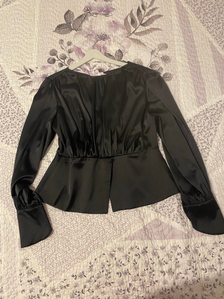 Siyah Dantelli Uzun Kollu V Yaka Bluz - Görsel 2