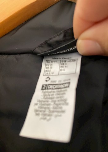 Siyah Fermuarlı Yüksek Yakalı Kadın Yelek - Görsel 2