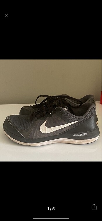 Nike spor ayakkabı