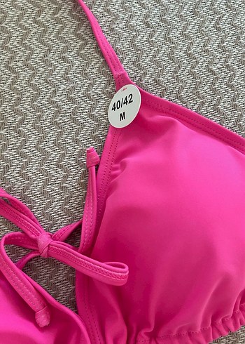 40 Beden Bikini Üstü