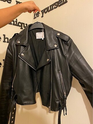 Siyah bershka deri ceket