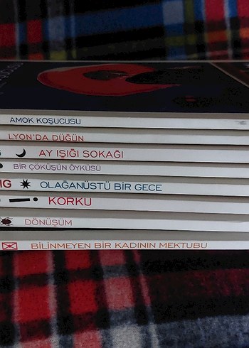 Çeşitli Romanlardan Oluşan Kitap Seti