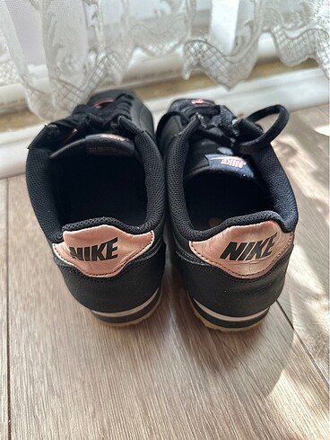 39 Beden Nike Cortez