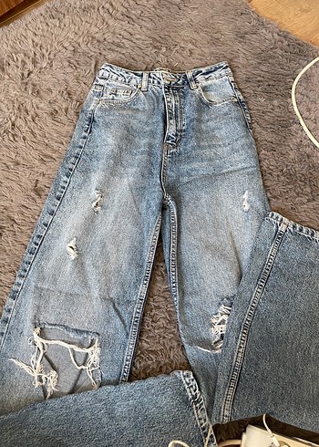 34 Beden Yırtık Kot Pantolon