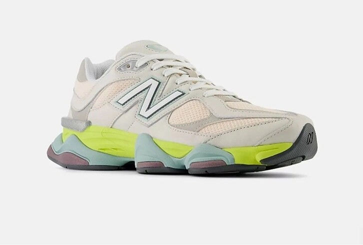 New Balance spor ayakkabı