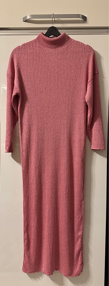 Cos pembe elbise