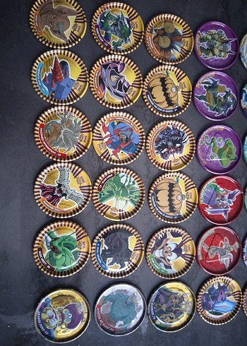 Çeşitli Renklerde Kart Oyunları - Görsel 3