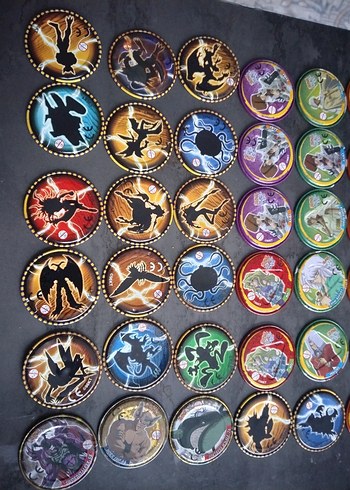 Çeşitli Renklerde Kart Oyunları - Görsel 6