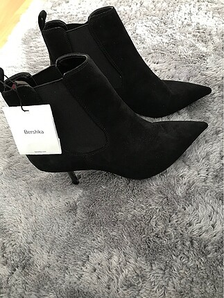 Bershka ince topuk