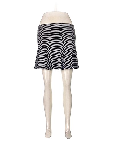 Bershka Mini Etek %70 İndirimli.