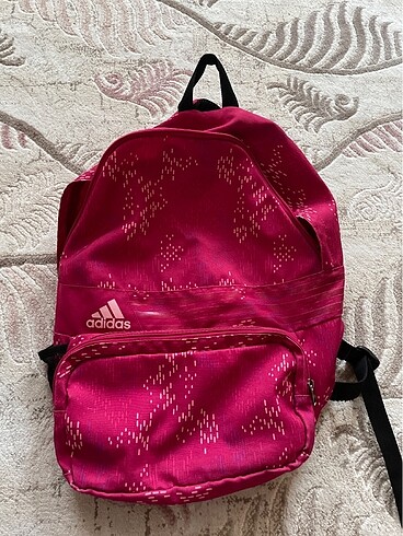 Adidas sırt çantası