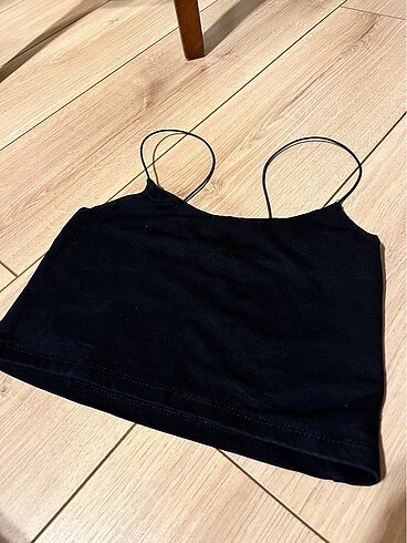 Siyah Crop