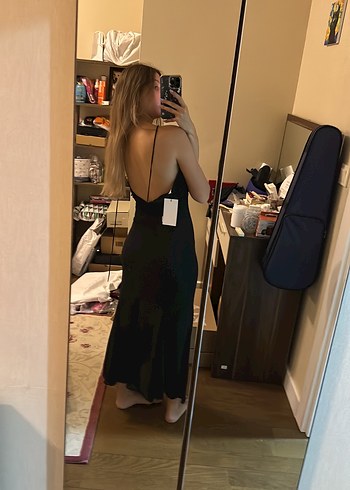 Zara Siyah Uzun Drapeli V Yaka Kadın Elbise