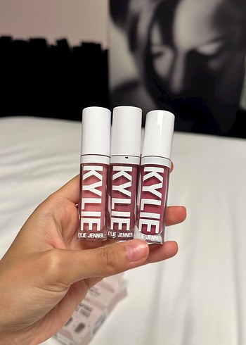 Kylie Cosmetics Plumping Gloss Trio - Görsel 3