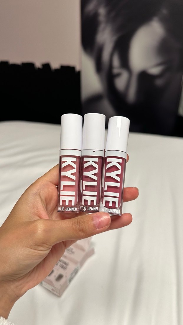 Kylie Cosmetics Plumping Gloss Trio - Görsel 3