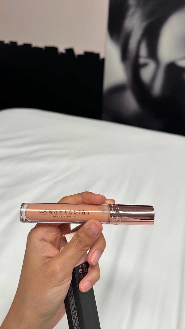 Anastasia Beverly Hills Bej Lip Gloss - Görsel 4
