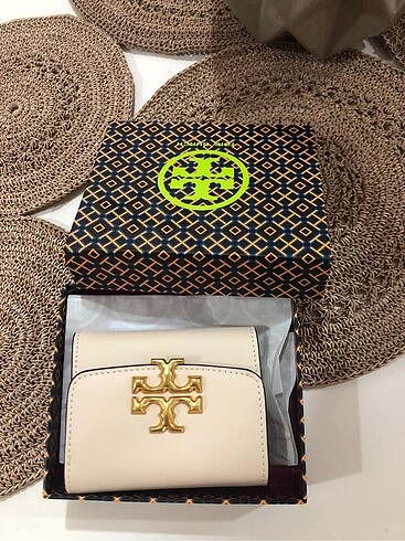 Tory burch