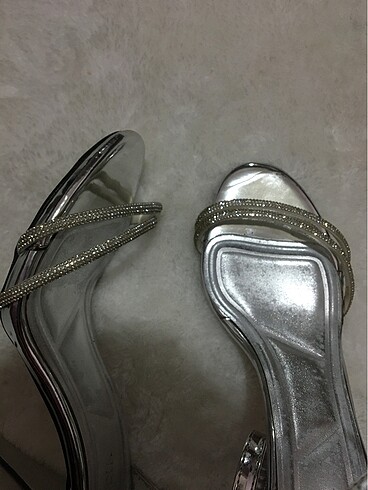 Nine West Gümüş Taşlı Topuklu Ayakkabı