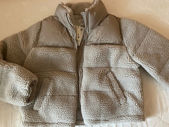 Stradivarius mont