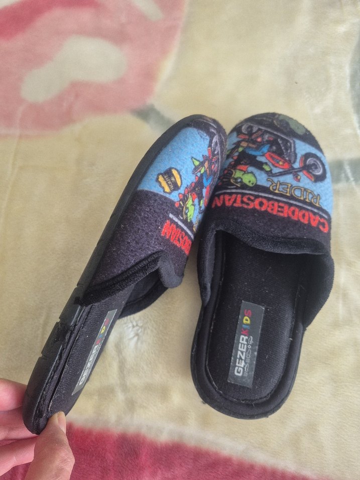 Renkli Baskılı Erkek Çocuk Terlik - Görsel 4