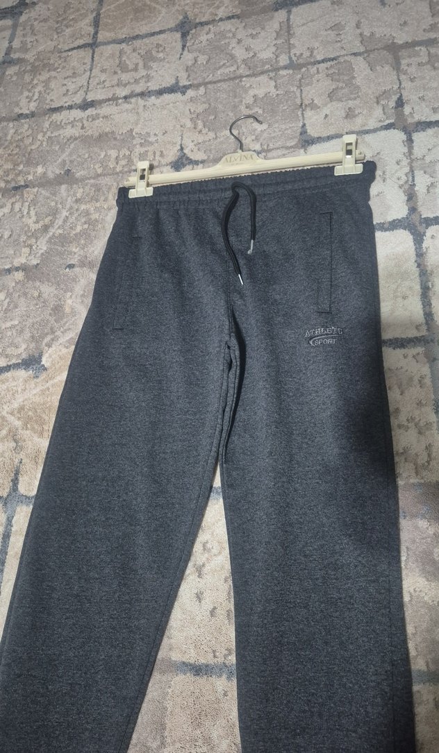 11 yaş erkek çocuk eşofman yenietiketli - Görsel 2