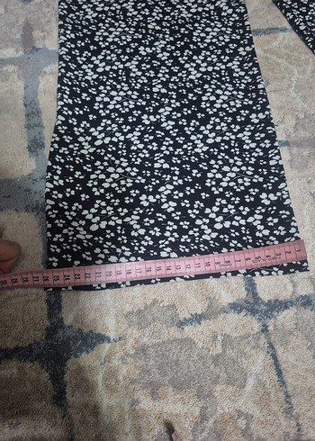 Kadın Siyah Çiçek Desenli Rahat Pantolon - Görsel 8