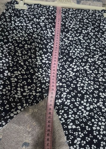 Kadın Siyah Çiçek Desenli Rahat Pantolon - Görsel 10