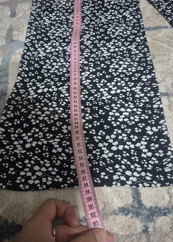 Kadın Siyah Çiçek Desenli Rahat Pantolon - Görsel 9