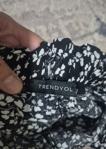 Kadın Siyah Çiçek Desenli Rahat Pantolon - Görsel 13