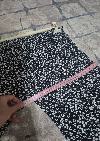 Kadın Siyah Çiçek Desenli Rahat Pantolon - Görsel 11