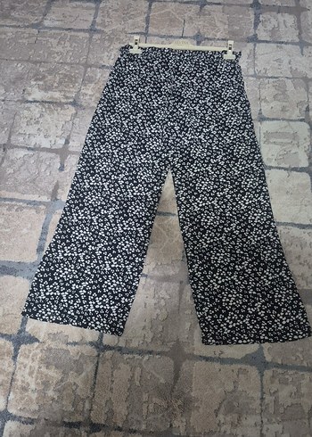 Kadın Siyah Çiçek Desenli Rahat Pantolon - Görsel 6